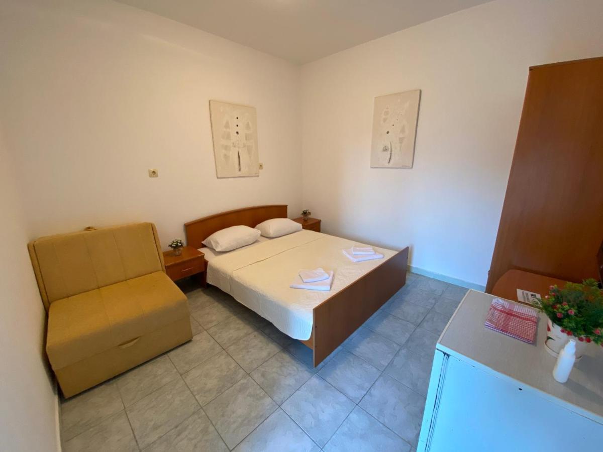 Apartments Mandarina Garden Petrovac Ngoại thất bức ảnh