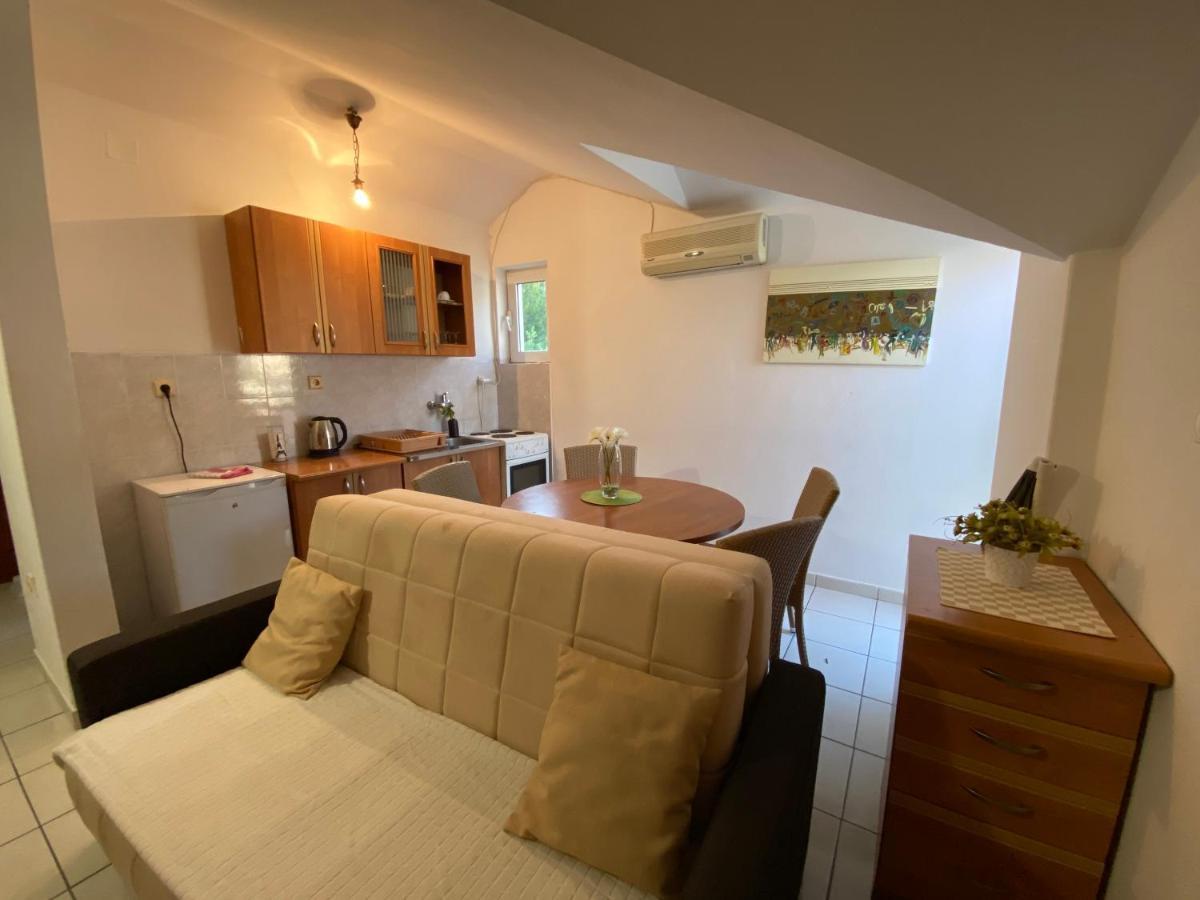 Apartments Mandarina Garden Petrovac Ngoại thất bức ảnh