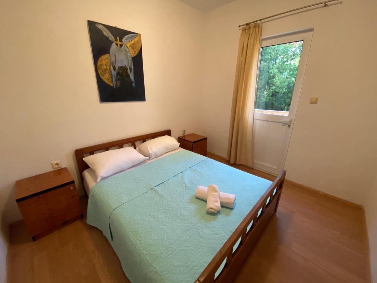 Apartments Mandarina Garden Petrovac Ngoại thất bức ảnh