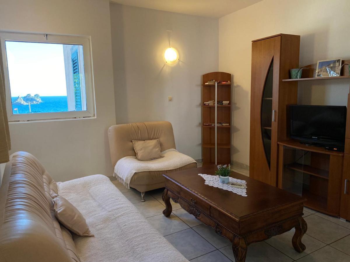 Apartments Mandarina Garden Petrovac Ngoại thất bức ảnh