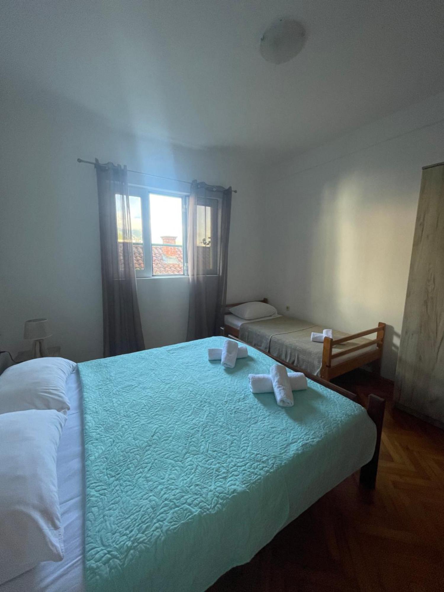Apartments Mandarina Garden Petrovac Ngoại thất bức ảnh
