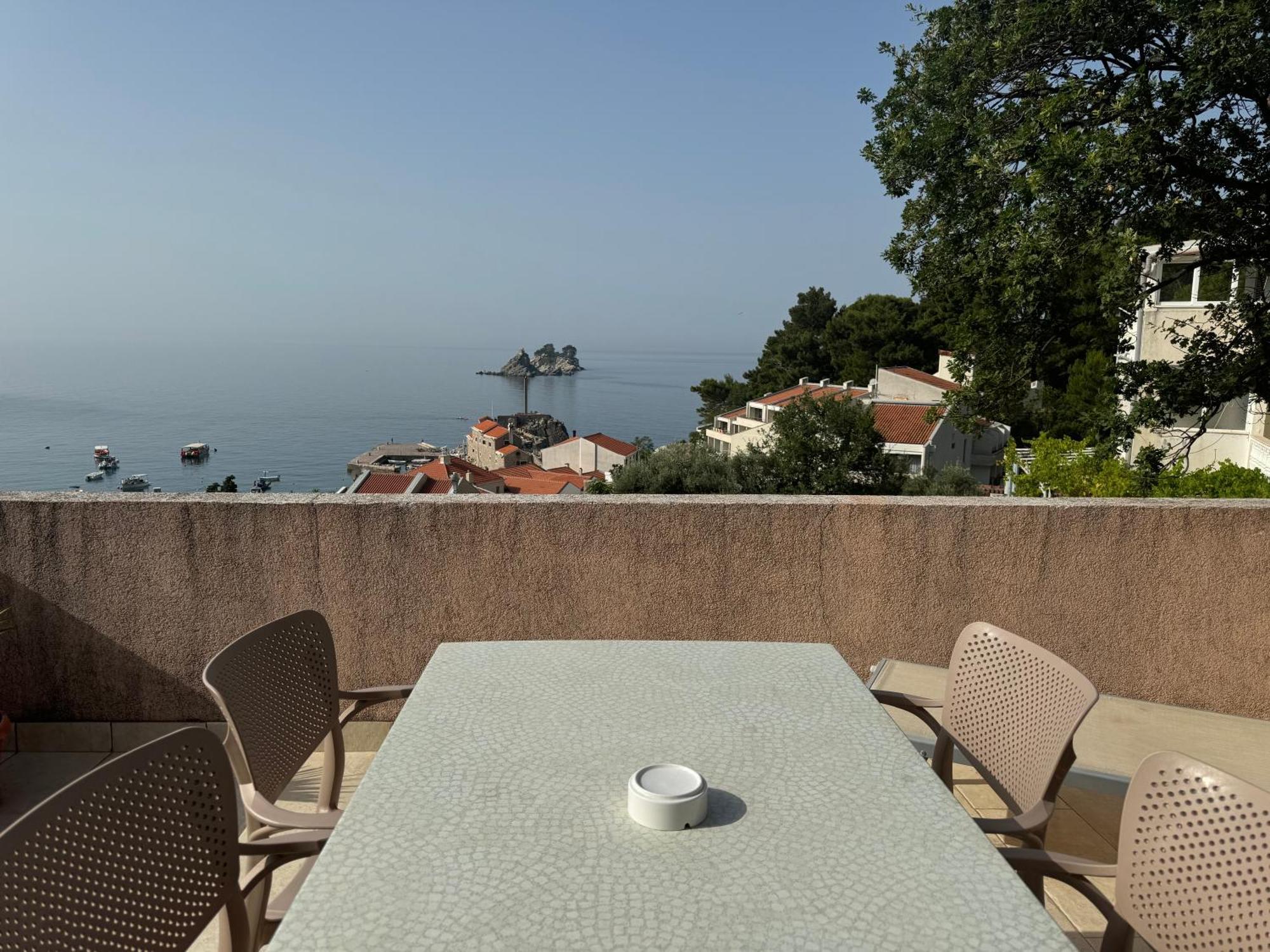 Apartments Mandarina Garden Petrovac Ngoại thất bức ảnh