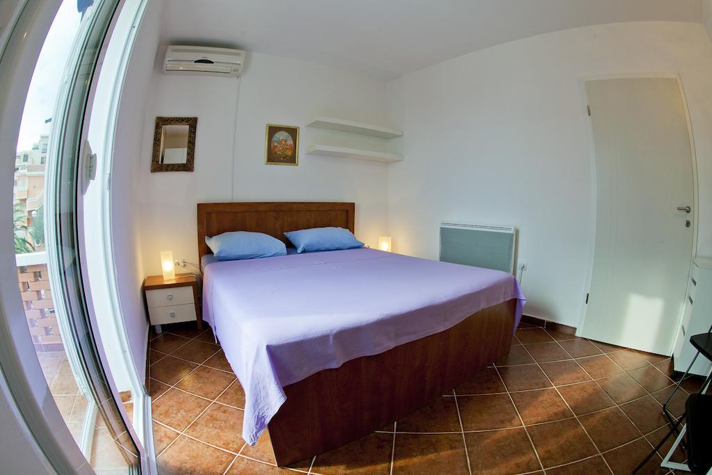 Apartments Mandarina Garden Petrovac Phòng bức ảnh