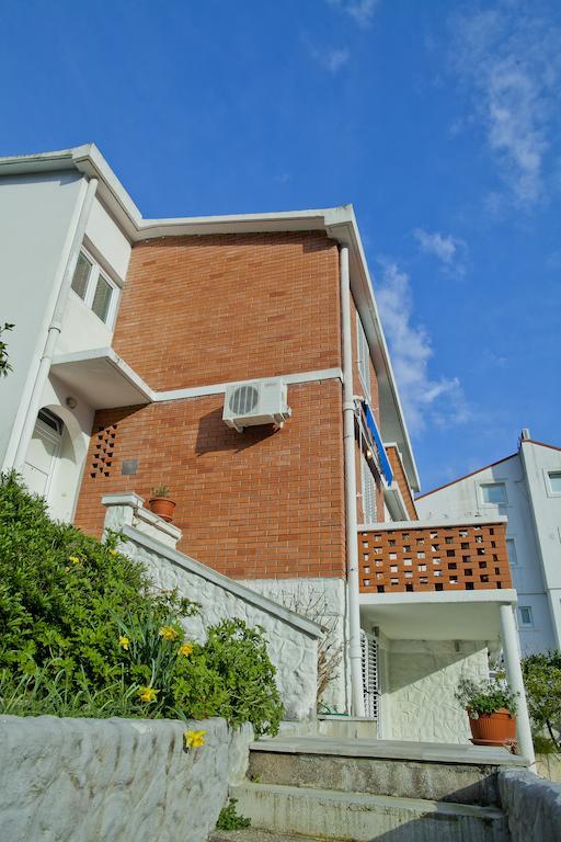 Apartments Mandarina Garden Petrovac Ngoại thất bức ảnh